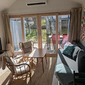 newly-built-house-close-to-stockholm-city-center-and.find-stockholm-hotels.com/